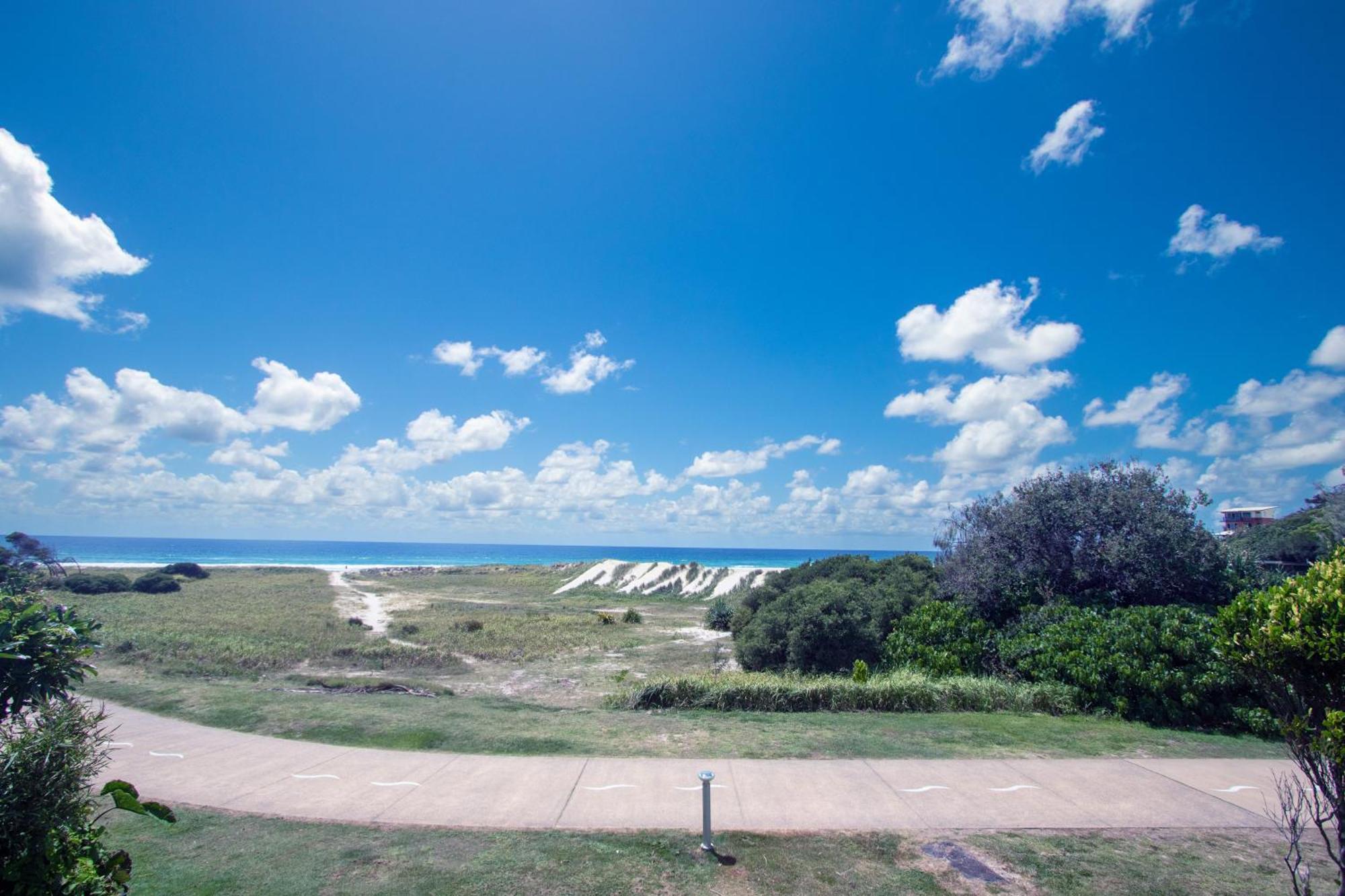 Sandcastles On Currumbin Beachfront, Gold Coast Eksteriør billede